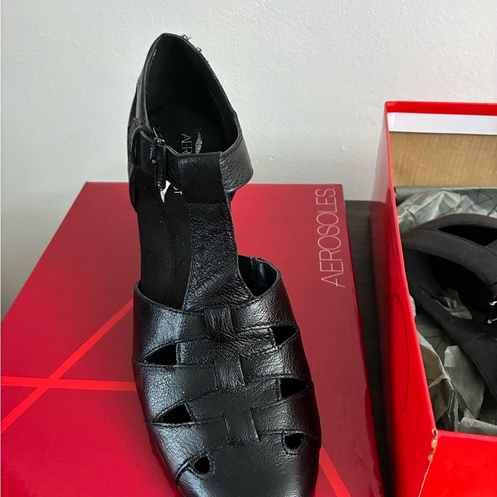 AEROSOLES Doppler Radar Black Leather Heels Elegant Comfort - Picture 5 of 5